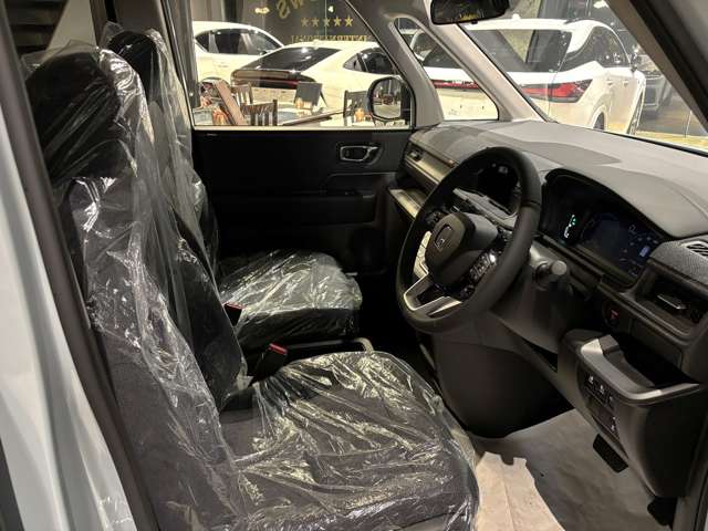 ホンダ ステップワゴン　ハイブリッド ２．０ Ｅ：ＨＥＶ エアー ＥＸ R8年 (関東) 99