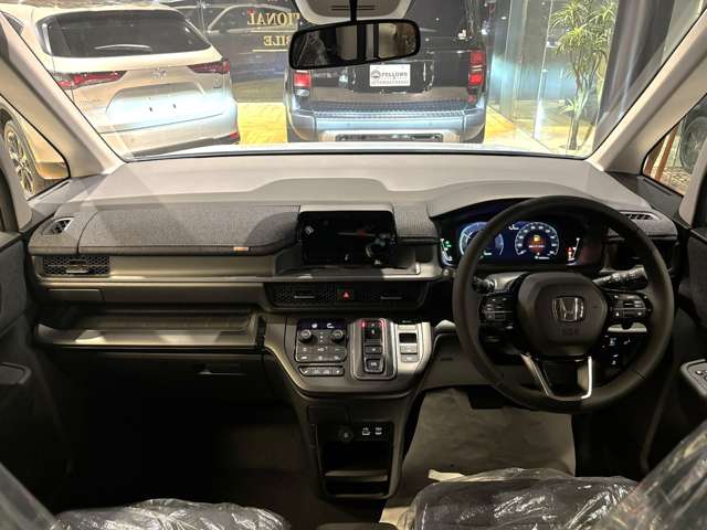 ホンダ ステップワゴン　ハイブリッド ２．０ Ｅ：ＨＥＶ エアー ＥＸ R8年 (関東) 99