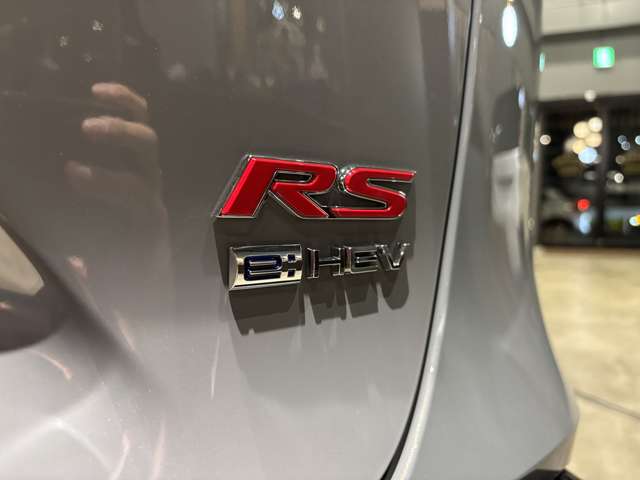 ホンダ ヴェゼル １．５ Ｅ：ＨＥＶ ＲＳ R8年 (関東) 99