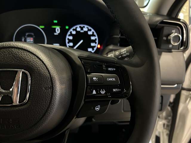 ホンダ ヴェゼル １．５ Ｅ：ＨＥＶ Ｚ R8年 (関東) 99