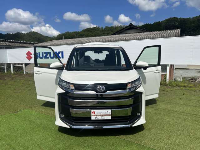 トヨタ ノア ２．０ Ｓ－Ｇ R4年 (近畿) 99