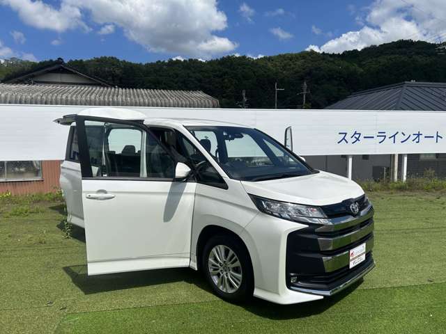 トヨタ ノア ２．０ Ｓ－Ｇ R4年 (近畿) 99