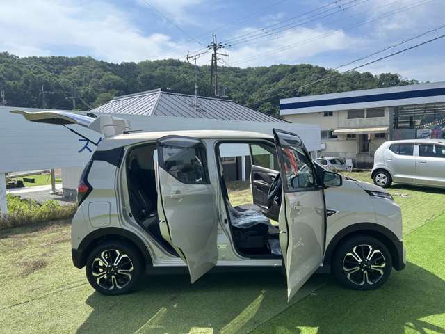 三菱 ｅＫクロス　ＥＶ Ｐ R4年 (近畿) 99