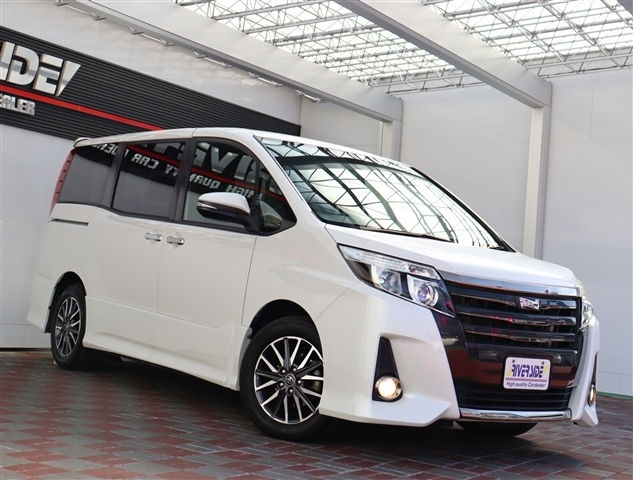 トヨタ ノア ２．０ ＳＩ ＷＸＢ H29年 (関東) 99