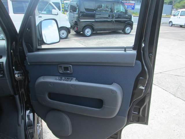 トヨタ ピクシスバン ６６０ クルーズターボ ハイルーフ ４ＷＤ H28年 (関東) 99