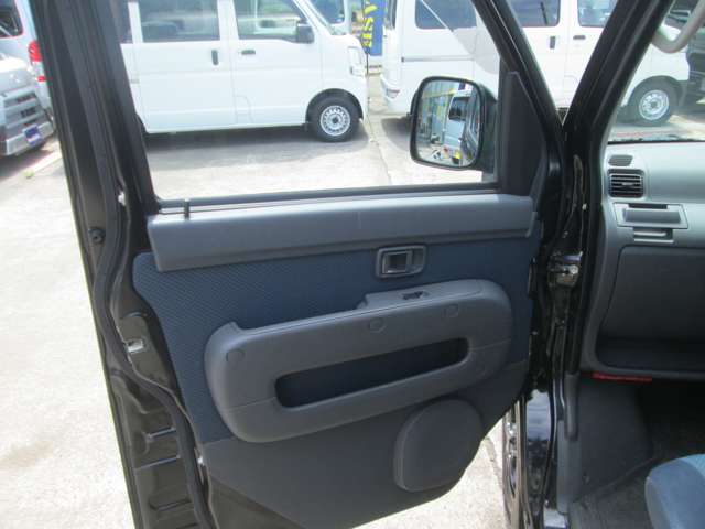トヨタ ピクシスバン ６６０ クルーズターボ ハイルーフ ４ＷＤ H28年 (関東) 99