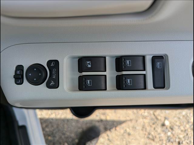 ダイハツ ムーヴ　キャンバス ６６０ ストライプス Ｘ R8年 (東北) 99