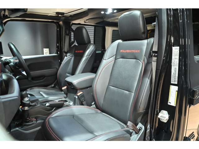 ジープ ラングラー　アンリミテッド アンリミテッド ルビコン ２．０Ｌ ４ＷＤ R4年 (関東) 99