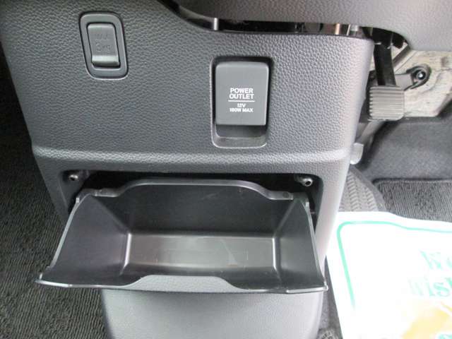 ホンダ Ｎ　ＢＯＸ ６６０ Ｇ Ｌ ホンダセンシング カッパーブラウンスタイル R1年 (中国) 99