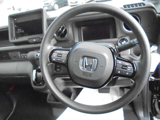 ホンダ Ｎ　ＢＯＸ カスタム ６６０ R7年 (四国) 99