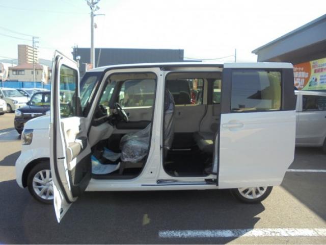 ホンダ Ｎ　ＢＯＸ ６６０ R8年 (四国) 99
