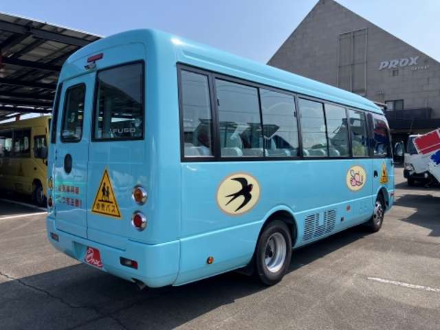 三菱フソウ ローザ 幼児バス R4年 (東海) 99
