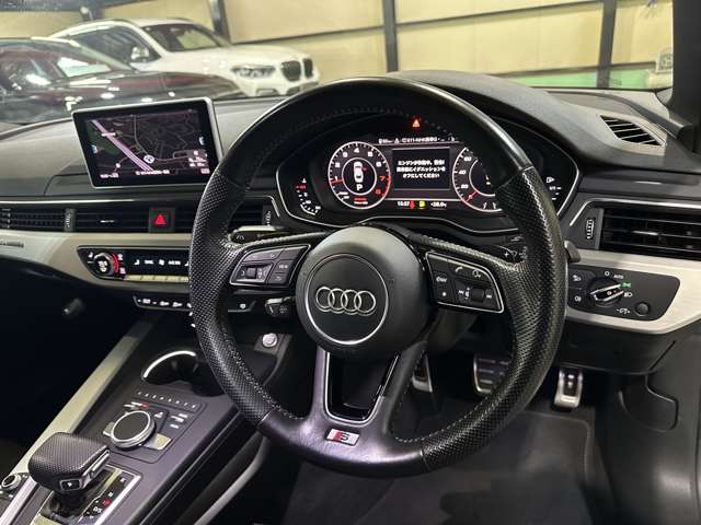 アウディ Ａ５　スポーツバック ２．０ ＴＦＳＩ クワトロ スポーツ Ｓラインパッケージ ４ＷＤ H29年 (関東) 99