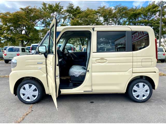 スズキ スペーシア ６６０ ハイブリッド Ｇ ４ＷＤ R7年 (北海道) 99