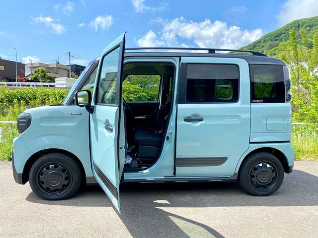 スズキ スペーシア ６６０ ギア ハイブリッド ＸＺ ４ＷＤ R2年 (北海道) 99