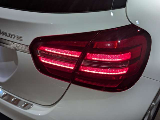 メルセデスベンツ ＧＬＡクラス ＧＬＡ２２０ ４マチック ４ＷＤ R1年 (関東) 99
