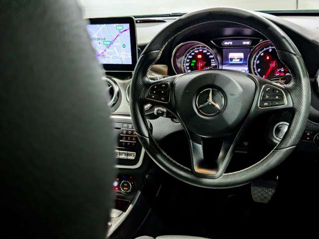 メルセデスベンツ ＧＬＡクラス ＧＬＡ２２０ ４マチック ４ＷＤ H29年 (関東) 99
