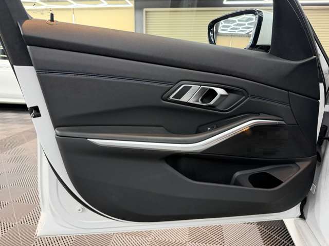 ＢＭＷ ３シリーズ ３２０ｉ　Ｍスポーツ R1年 (関東) 99