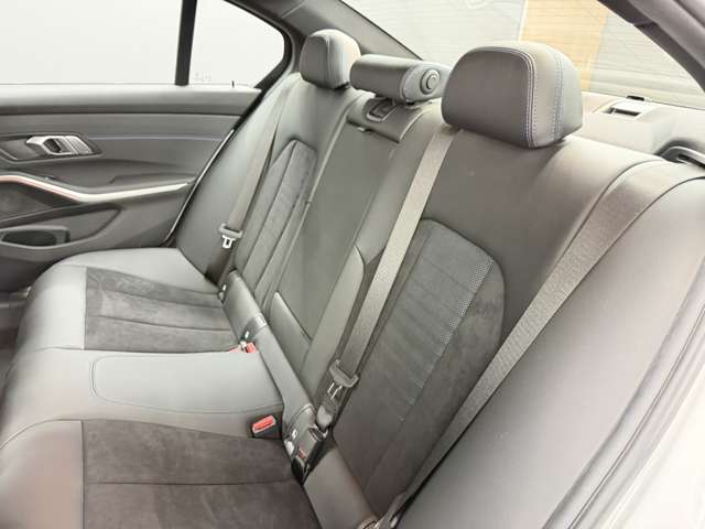 ＢＭＷ ３シリーズ ３２０ｉ　Ｍスポーツ R1年 (関東) 99