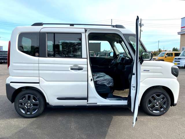 スズキ スペーシア ６６０ ギア ハイブリッド ＸＺ ４ＷＤ R7年 (北海道) 99