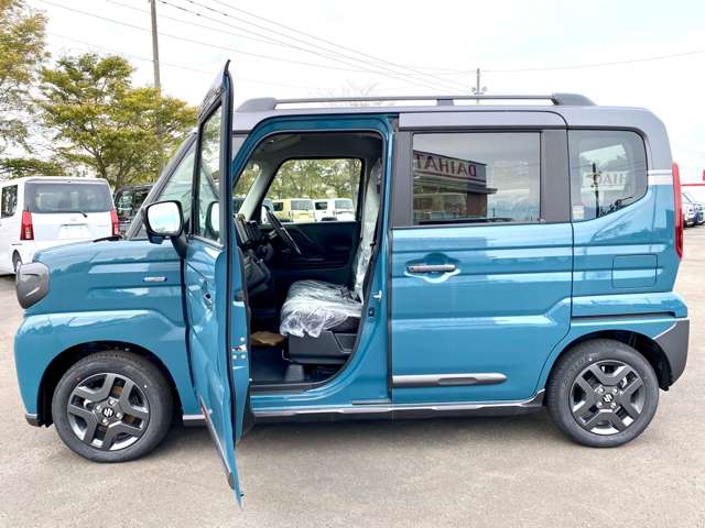 スズキ スペーシア ６６０ ギア ハイブリッド ＸＺ ４ＷＤ R7年 (北海道) 99