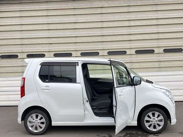 スズキ ワゴンＲ ６６０ ＦＸ リミテッド ４ＷＤ H25年 (北海道) 99