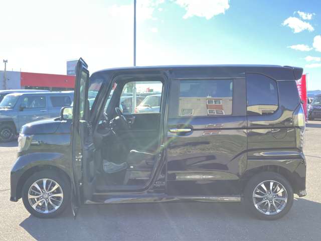 ホンダ Ｎ　ＢＯＸ カスタム ６６０ Ｌ ４ＷＤ R3年 (北海道) 99