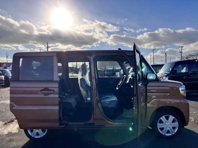 スズキ スペーシア ６６０ ハイブリッド Ｇ ４ＷＤ R6年 (北海道) 99