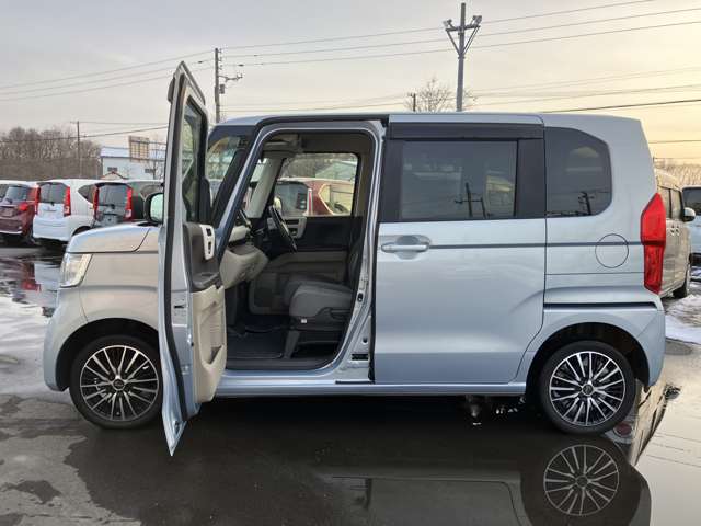 ホンダ Ｎ　ＢＯＸ カスタム ６６０ Ｇ Ｌ ホンダセンシング ４ＷＤ R2年 (北海道) 99