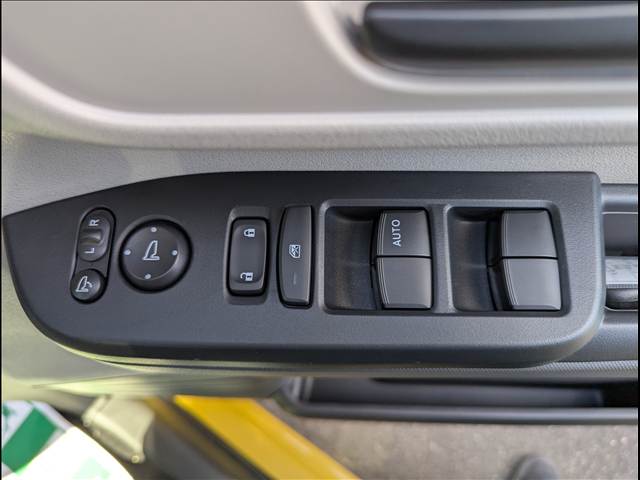 ホンダ Ｎ　ＢＯＸ ６６０ ファッションスタイル ２トーン ４ＷＤ R7年 (東北) 99