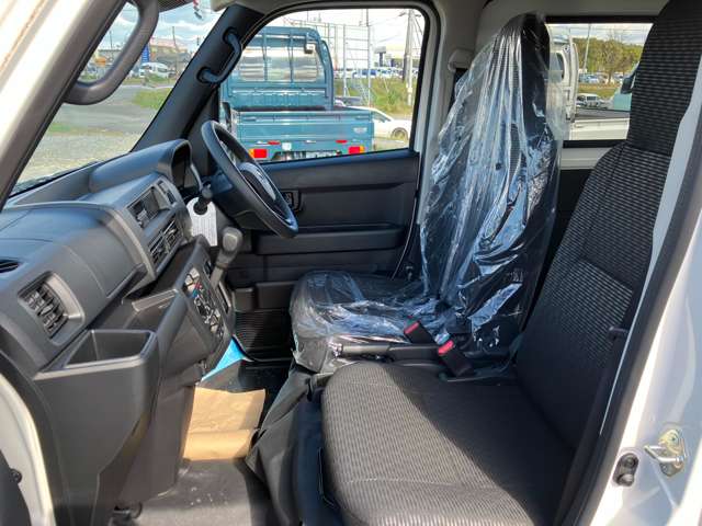 ダイハツ ハイゼットカーゴ ６６０ デラックス ４ＷＤ R7年 (北海道) 99