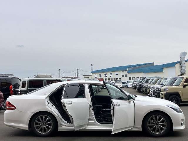 トヨタ クラウンアスリート ２．５ Ｉ－ＦＯＵＲ ナビパッケージ ４ＷＤ H21年 (北海道) 99