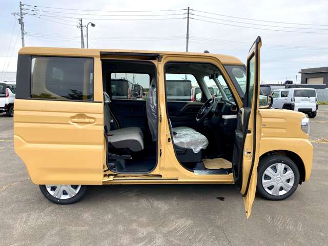 スズキ スペーシア ６６０ ハイブリッド Ｇ ４ＷＤ R7年 (北海道) 99