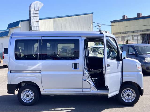 ダイハツ ハイゼットカーゴ ６６０ デラックス ４ＷＤ R5年 (北海道) 99