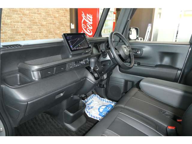 ホンダ Ｎ　ＢＯＸ カスタム ６６０ ターボ コーディネートスタイル ２トーン ４ＷＤ R5年 (東北) 99