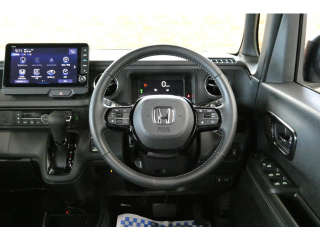 ホンダ Ｎ　ＢＯＸ カスタム ６６０ ターボ コーディネートスタイル ２トーン ４ＷＤ R5年 (東北) 99