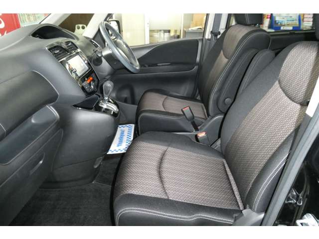 日産 セレナ ２．０ ハイウェイスター ４ＷＤ H25年 (東北) 99