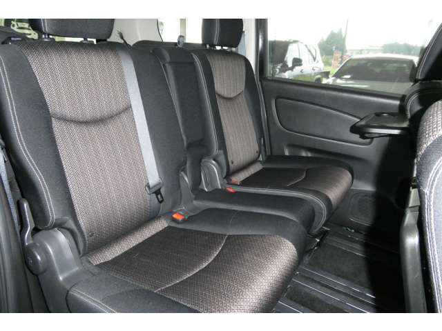 日産 セレナ ２．０ ハイウェイスター ４ＷＤ H25年 (東北) 99