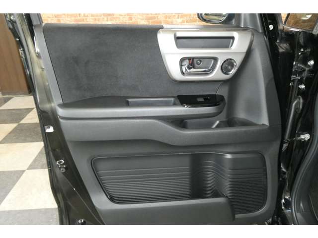 ホンダ Ｎ　ＢＯＸ カスタム ６６０ Ｌ スタイルプラス ブラック ４ＷＤ R4年 (東北) 99