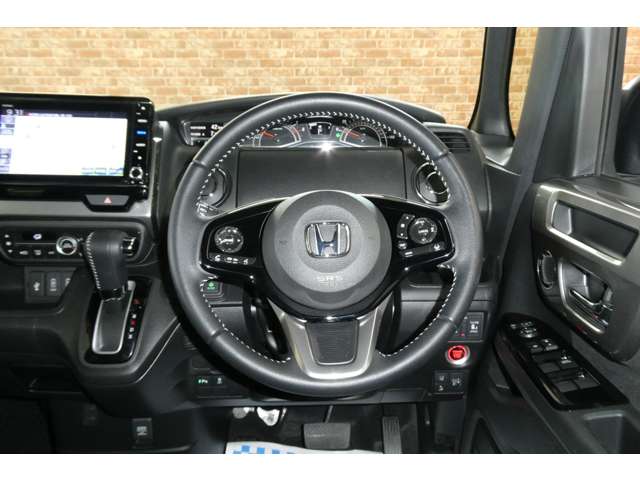 ホンダ Ｎ　ＢＯＸ カスタム ６６０ Ｌ スタイルプラス ブラック ４ＷＤ R4年 (東北) 99