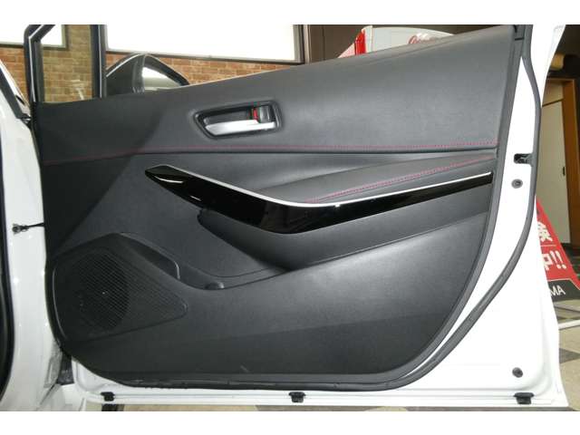 トヨタ カローラスポーツ　ハイブリッド １．８ ハイブリッド Ｇ Ｚ H30年 (東北) 99