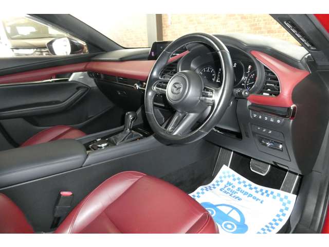 マツダ ＭＡＺＤＡ３　ファストバック ２．０ Ｘ バーガンディ セレクション ４ＷＤ R2年 (東北) 99