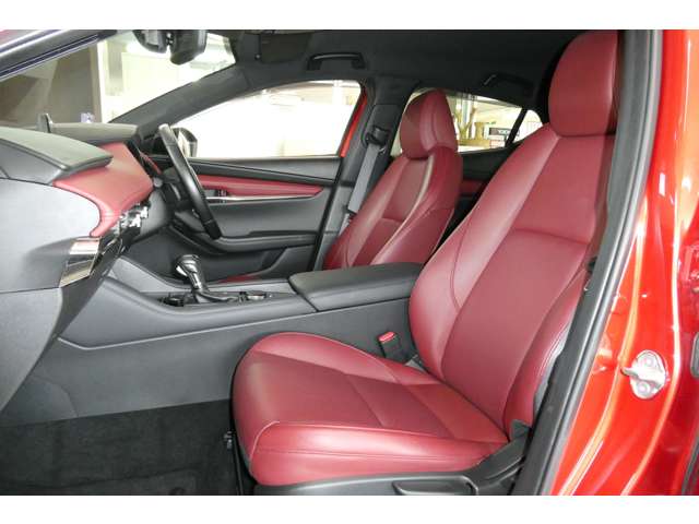 マツダ ＭＡＺＤＡ３　ファストバック ２．０ Ｘ バーガンディ セレクション ４ＷＤ R2年 (東北) 99