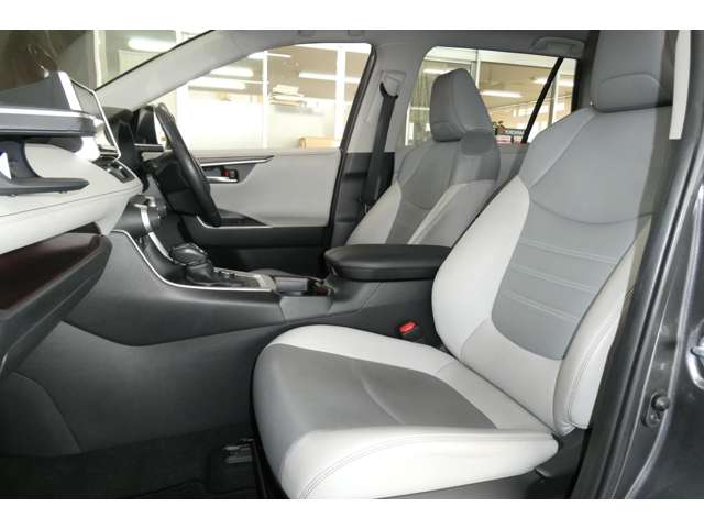 トヨタ ＲＡＶ４ ２．５ ハイブリッド Ｇ Ｅ－ＦＯＵＲ ４ＷＤ R2年 (東北) 99