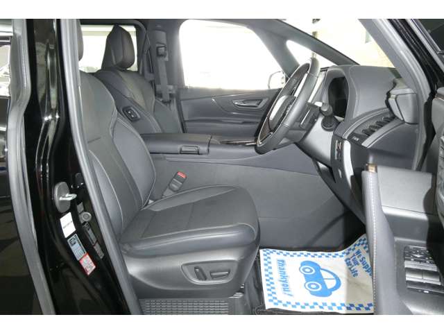 トヨタ アルファード　ハイブリッド ハイブリッド ２．５ Ｚ Ｅ－ＦＯＵＲ ４ＷＤ R5年 (東北) 99