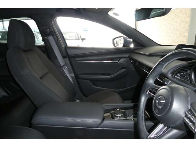 マツダ ＭＡＺＤＡ３　ファストバック ２．０ ２０Ｓ プロアクティブ ツーリング セレクション R1年 (東北) 99
