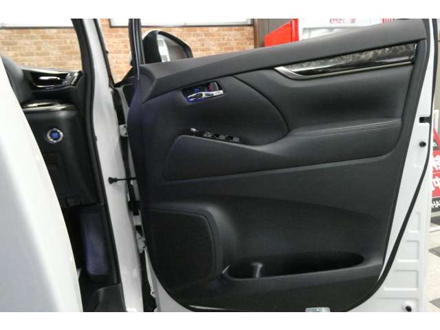 トヨタ アルファード ２．５ Ｓ タイプゴールドＩＩ ４ＷＤ R3年 (東北) 99