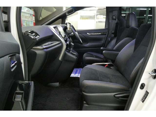 トヨタ アルファード ２．５ Ｓ タイプゴールドＩＩ ４ＷＤ R3年 (東北) 99