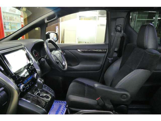 トヨタ アルファード ２．５ Ｓ タイプゴールドＩＩ ４ＷＤ R3年 (東北) 99