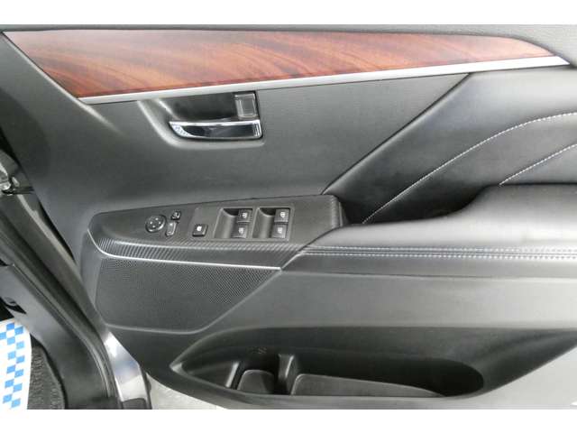 三菱 デリカ　Ｄ：５ ２．２ Ｇ パワーパッケージ ディーゼルターボ ４ＷＤ R3年 (東北) 99